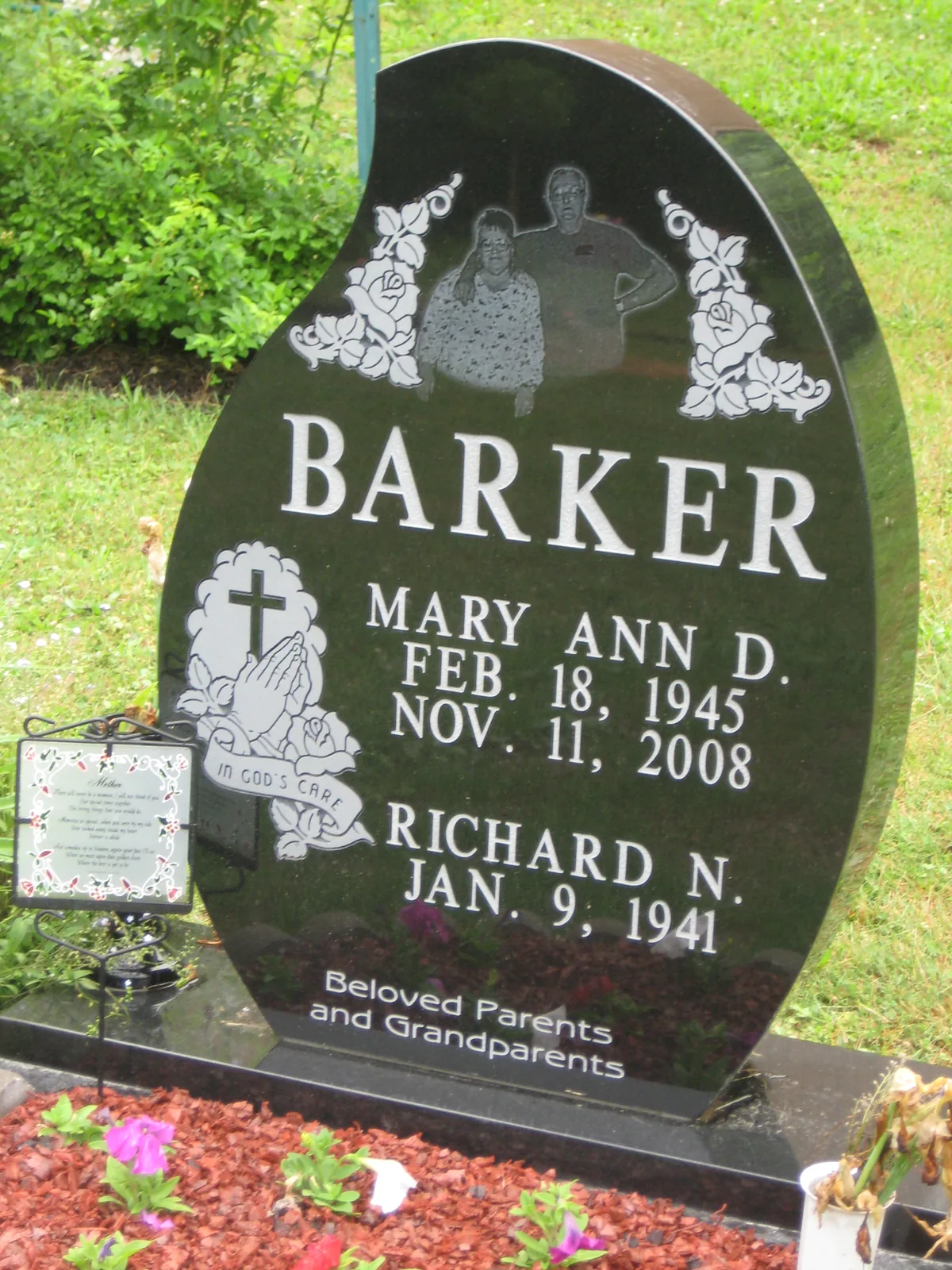 A custom granite cremation memorial crafted by American Monument & Granite Co.